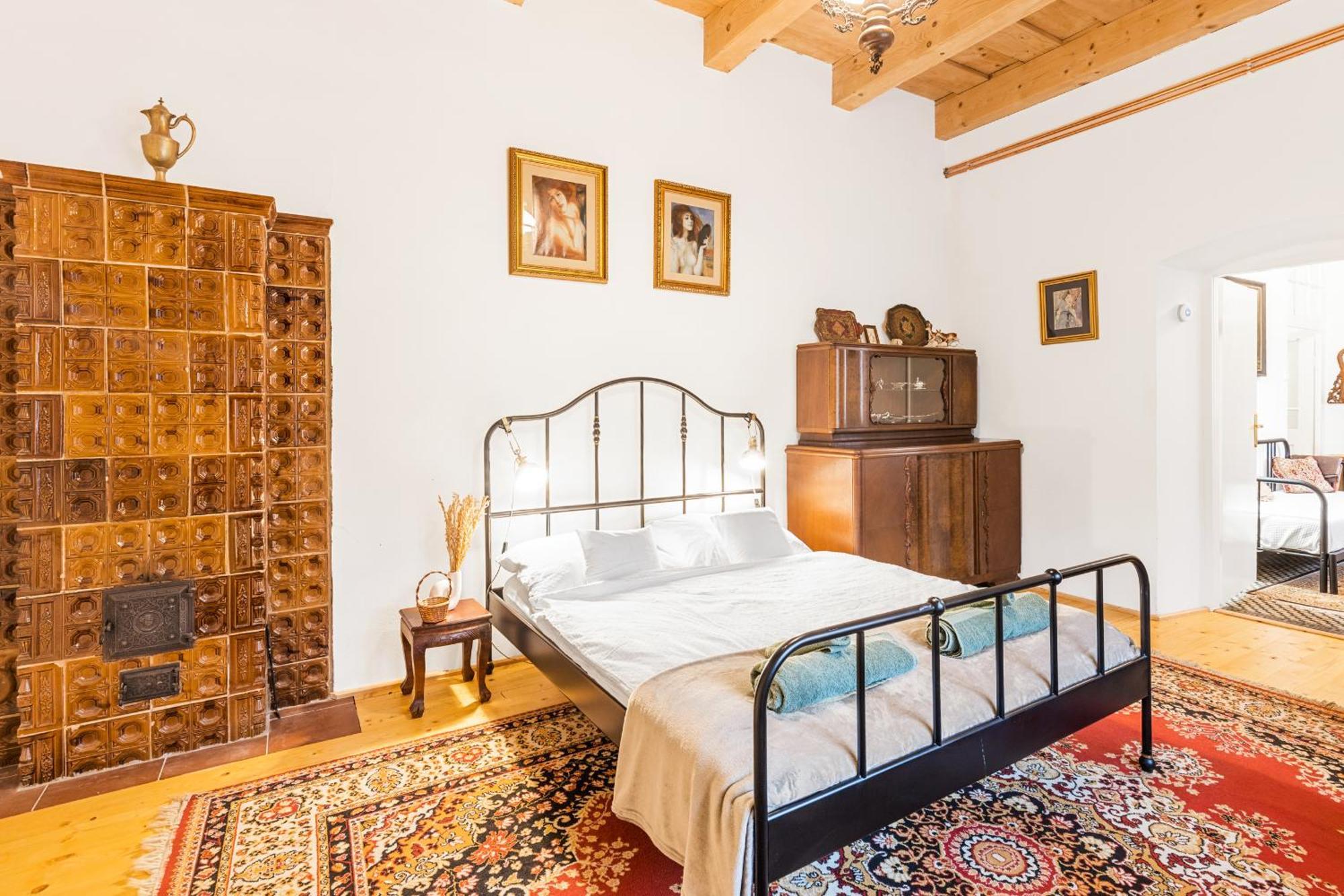 Sovi Dom- Historicke Apartmany Z 19 Storocia, 4Km Od Banskej Stiavnice Svaty Anton Exterior photo